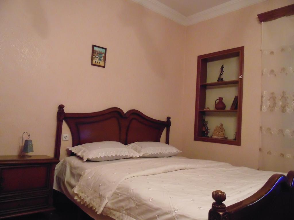 Apartment On Erekle Tbiliszi Kültér fotó